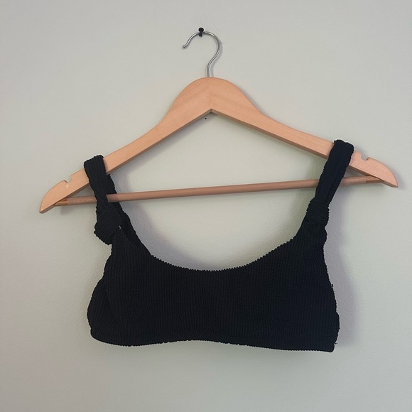 Classic Black ribbed Jcrew bikini top - Picture 6 of 8